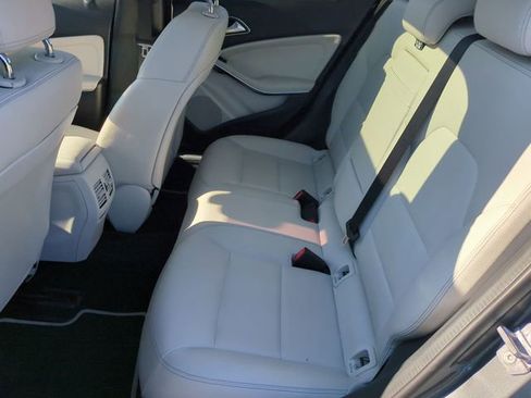 Used 2018 Mercedes-Benz GLA 250 image 22