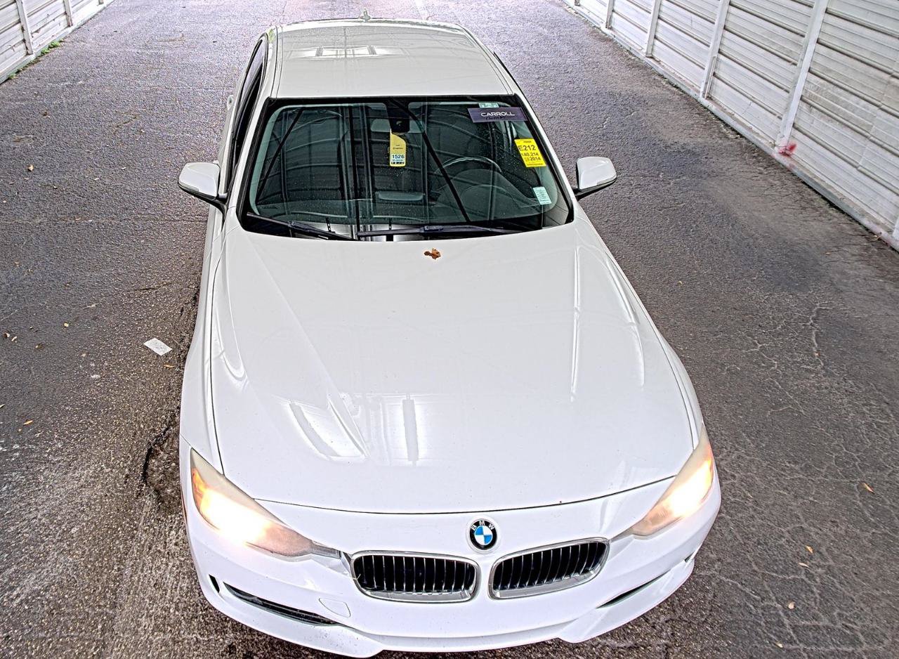 Used 2014 BMW 320i Sedan RWD image 2