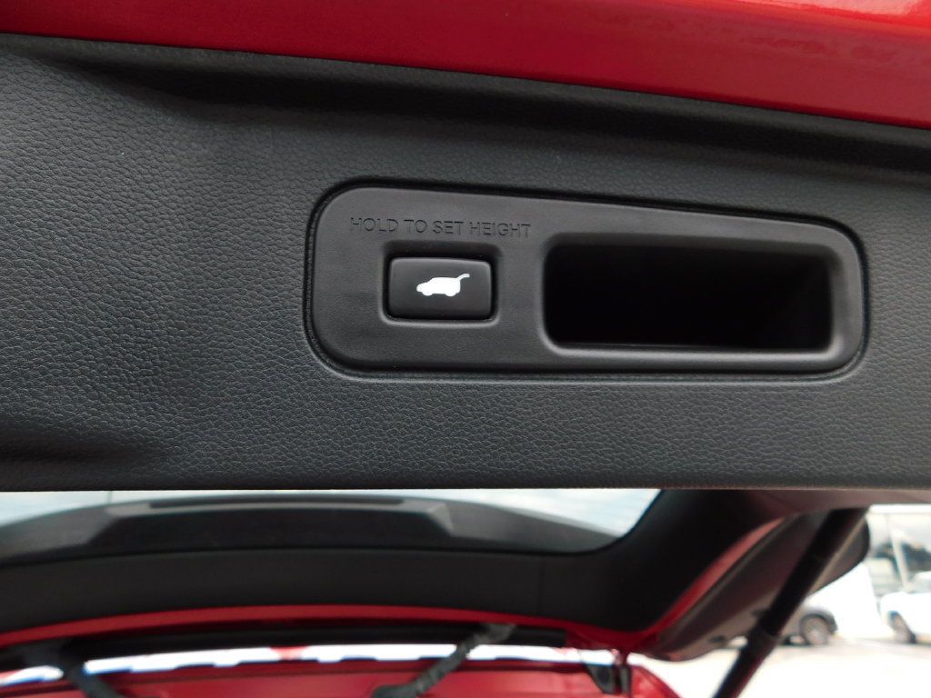 Used 2023 Honda Pilot TrailSport image 26