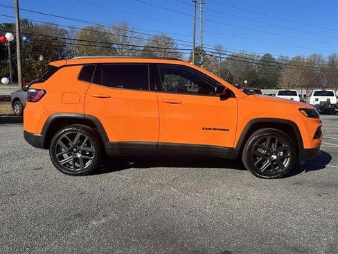 New 2026 Jeep Compass Latitude image 5