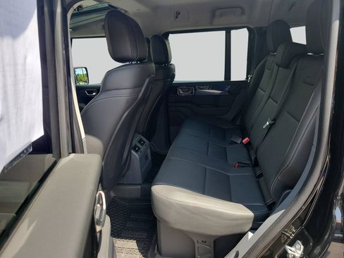 Used 2024 INEOS Grenadier AWD/4WD image 27