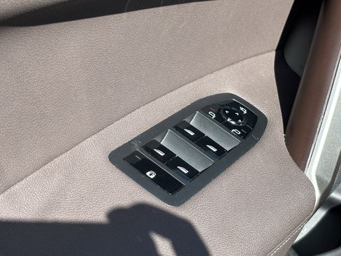 Used 2023 BMW iX M60 w/ Executive Package image 14