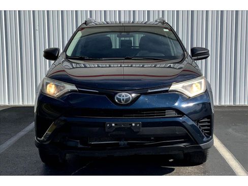 Used 2018 Toyota RAV4 LE w/ All Weather Liner Package image 3