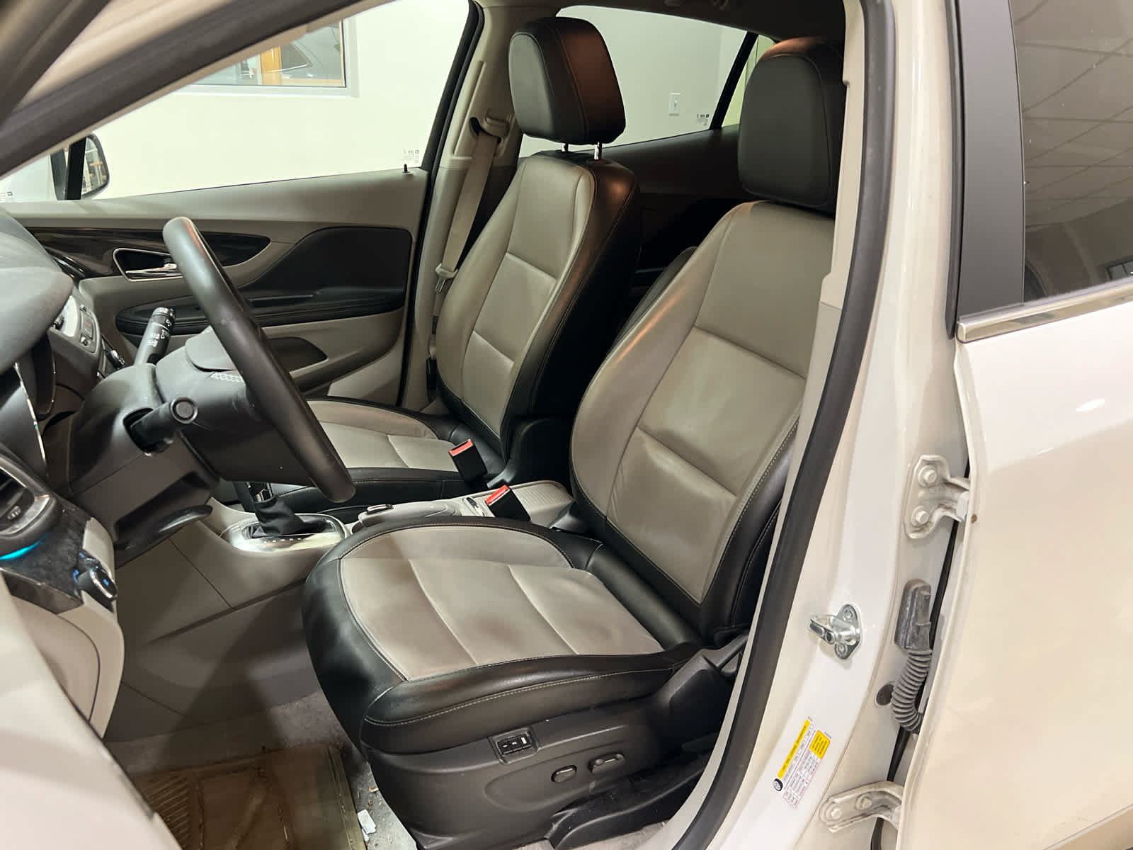 Used 2016 Buick Encore Premium AWD/4WD image 12