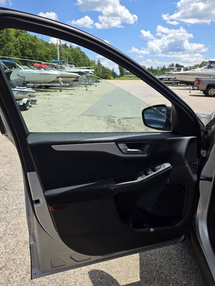 Used 2020 Ford Escape SE AWD/4WD image 13