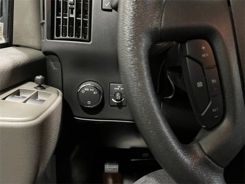 Used 2024 Chevrolet Express 2500 w/ Driver Convenience Package image 17