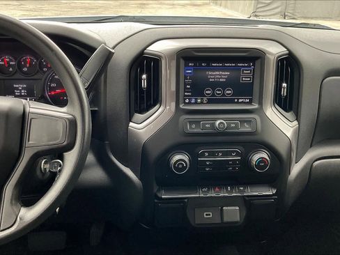 Used 2020 Chevrolet Silverado 1500 Custom w/ Custom Value Package RWD image 5