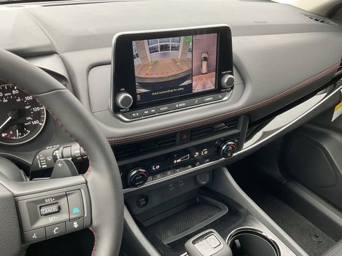 New 2026 Nissan Rogue SV AWD/4WD image 14