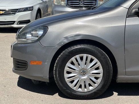 Used 2013 Volkswagen Golf 4-Door image 11