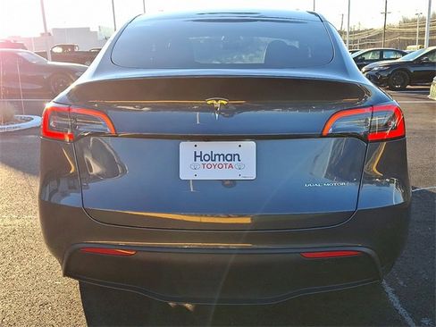 Used 2023 Tesla Model Y Long Range image 6