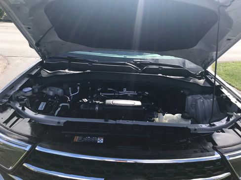 Used 2022 Ford Explorer XLT image 52