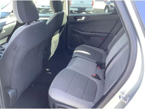 Used 2021 Ford Escape SE image 9