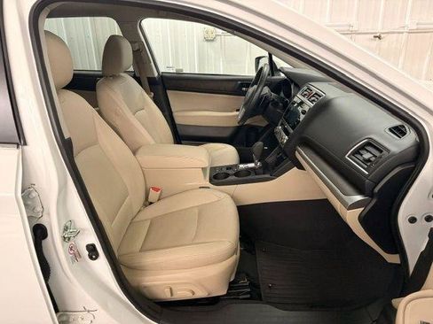 Used 2017 Subaru Outback 3.6R Limited AWD/4WD image 27