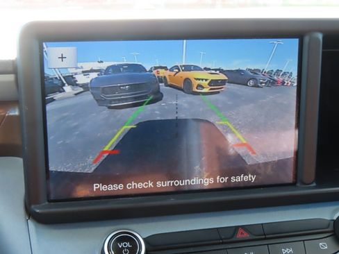 Used 2023 Ford Maverick Lariat image 32