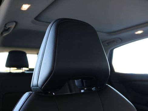 Used 2023 Nissan Ariya AWD image 41