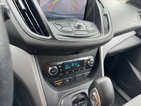 Used 2015 Ford Escape SE w/ Equipment Group 201A AWD/4WD image 23
