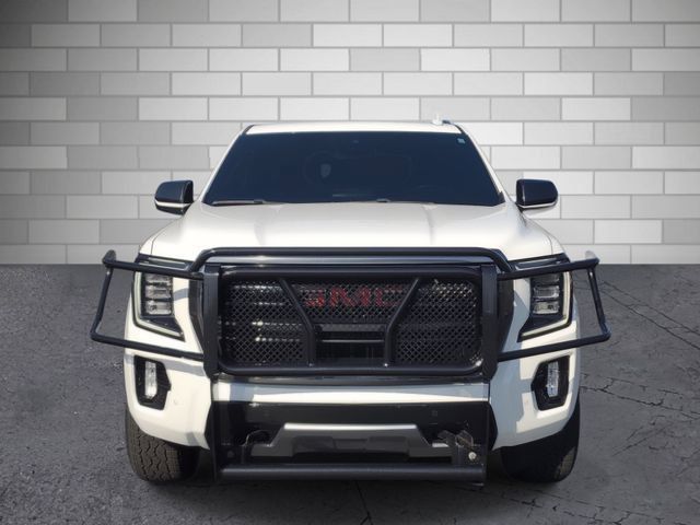 Used 2023 GMC Yukon AT4 w/ AT4 Premium Package AWD/4WD image 9