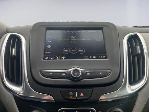 Used 2023 Chevrolet Equinox LT w/ Driver Convenience Package image 11