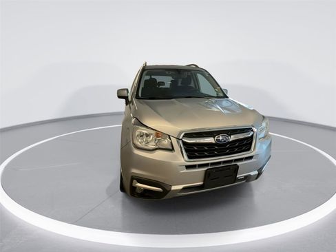 Used 2018 Subaru Forester 2.5i Premium image 1
