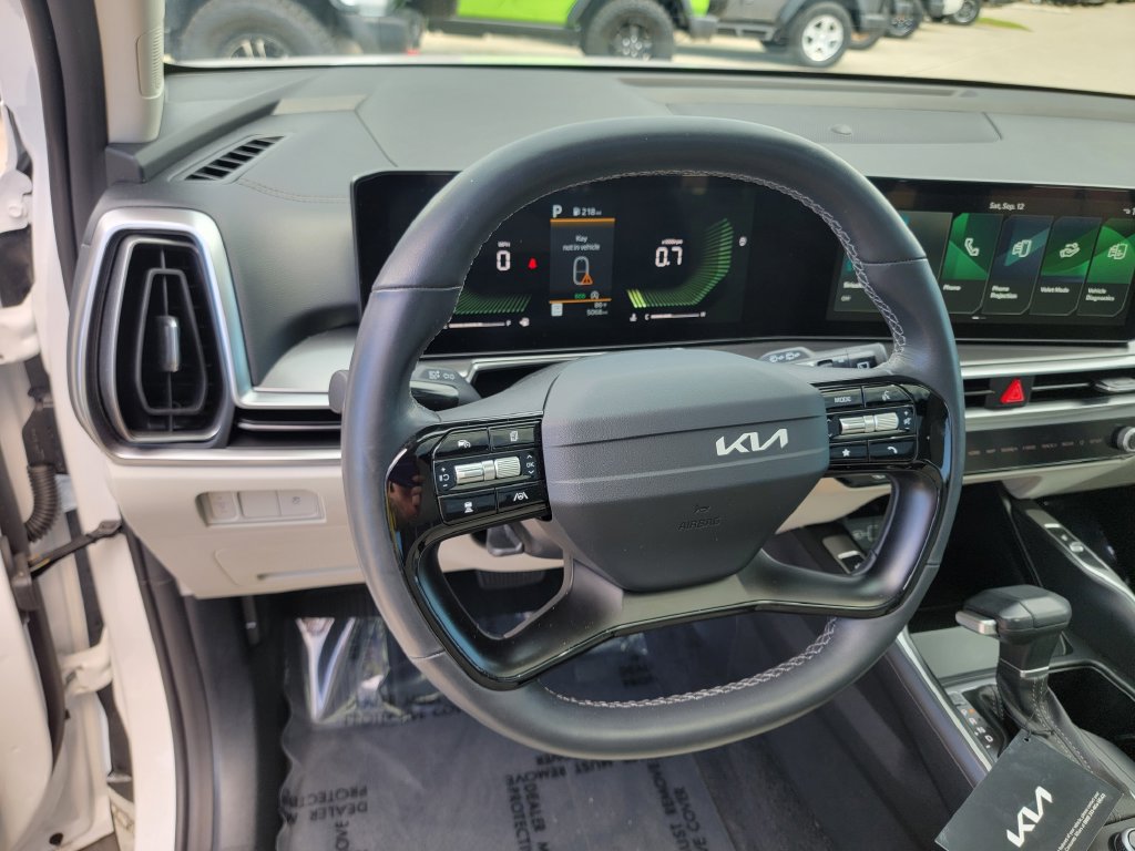 Used 2026 Kia Sorento S w/ S Panoramic Sunroof Package FWD image 15