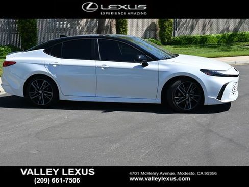 Used 2025 Toyota Camry XSE w/ Premium Plus Package image 3