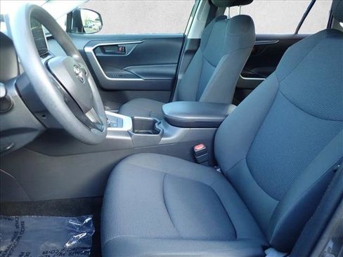 Used 2025 Toyota RAV4 LE AWD/4WD image 11