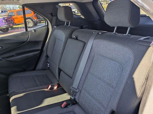 Used 2022 Chevrolet Equinox LT image 23