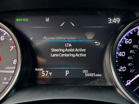 Used 2022 Toyota Camry SE image 29