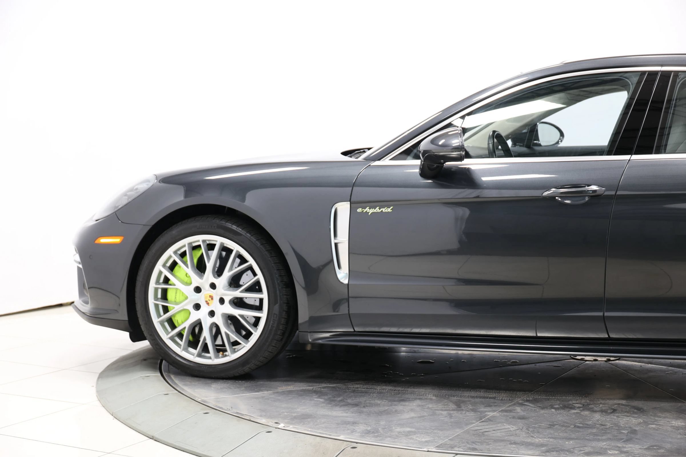 Used 2018 Porsche Panamera Turbo S Executive w/ Assistance Package AWD/4WD image 8