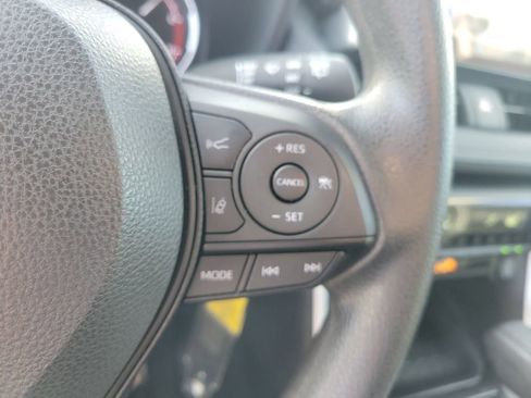 Used 2024 Toyota RAV4 LE image 28