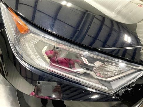 Used 2020 Toyota RAV4 XLE w/ Convenience Package image 28