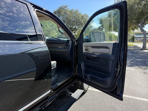 Used 2020 RAM 2500 Limited AWD/4WD image 52