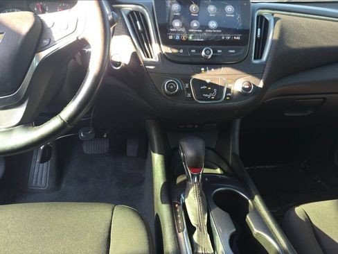 Used 2022 Chevrolet Malibu RS FWD image 7