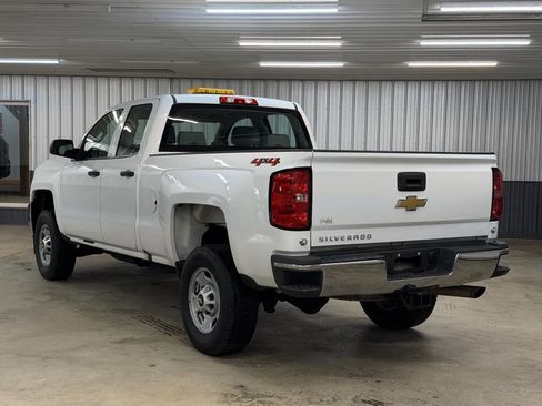 Used 2018 Chevrolet Silverado 2500 W/T image 9