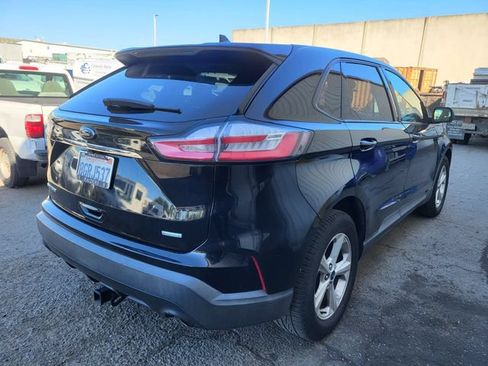 Used 2019 Ford Edge SE FWD image 6