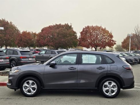 Certified 2025 Honda HR-V LX image 7