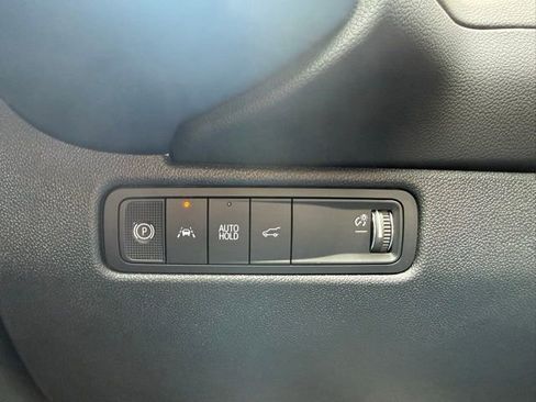 New 2025 Chevrolet Equinox EV LT AWD/4WD image 24
