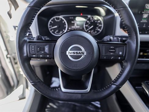 Used 2021 Nissan Rogue SL w/ Premium Package image 15