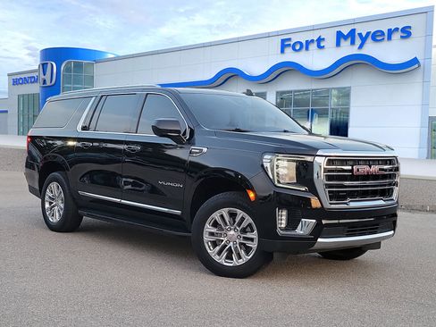 Used 2024 GMC Yukon XL SLT RWD image 1