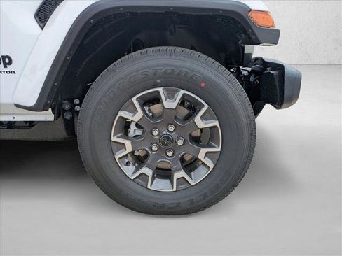 New 2026 Jeep Gladiator Sport AWD/4WD image 16
