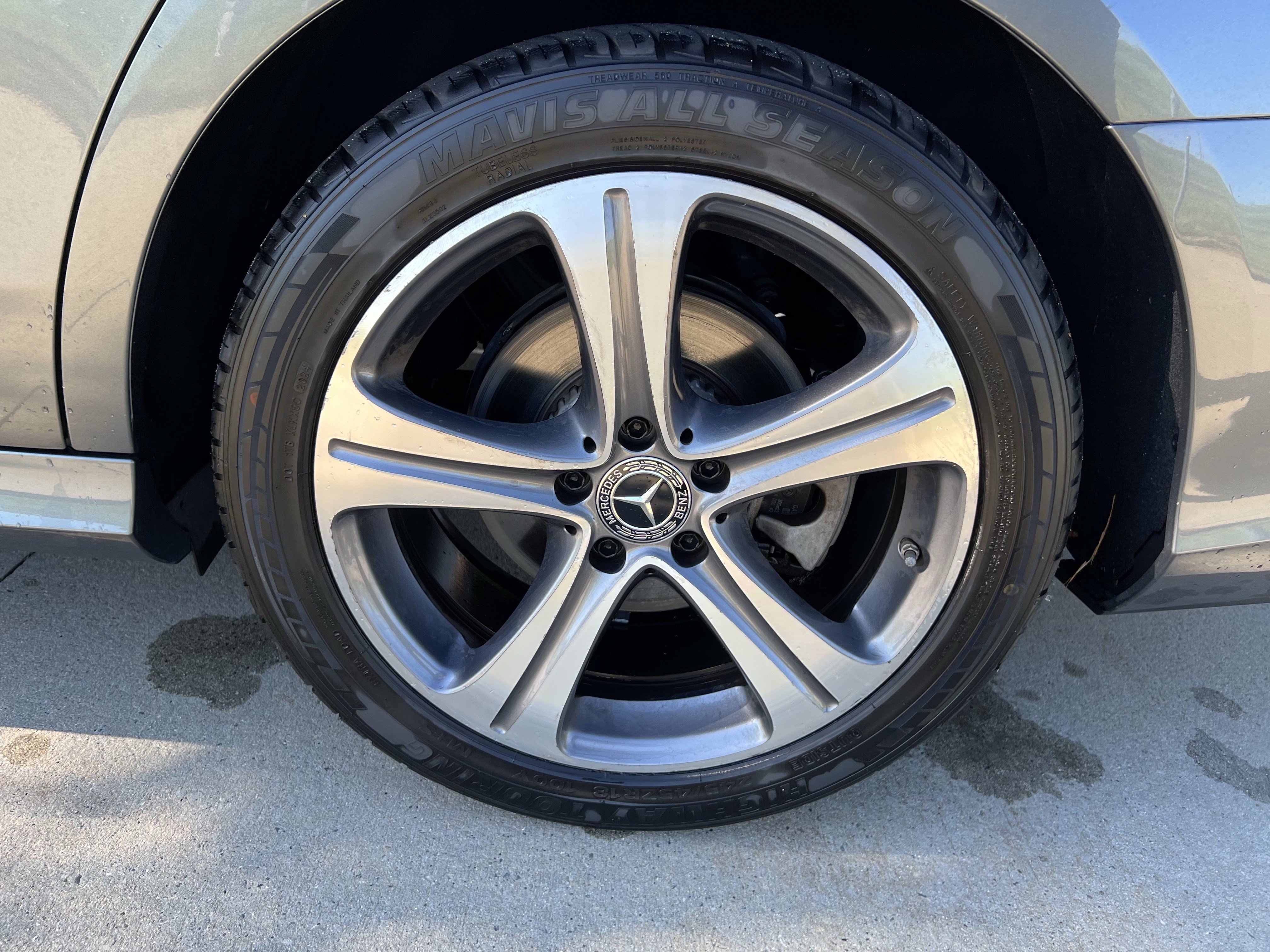 Used 2020 Mercedes-Benz E 350 4MATIC Sedan image 13