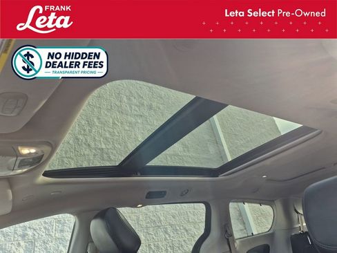 Used 2020 Chrysler Pacifica Limited FWD image 14