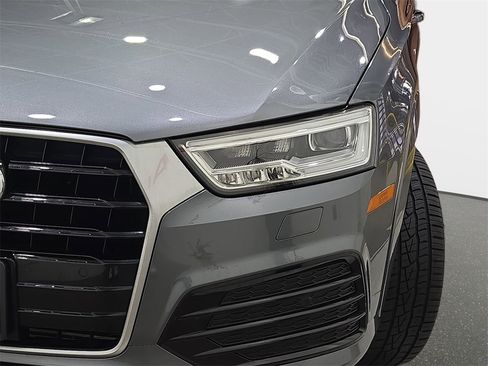 Used 2016 Audi Q3 2.0T Prestige w/ Prestige Package image 35