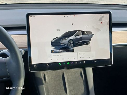 Used 2023 Tesla Model 3 Standard Range image 24