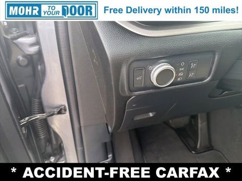 Used 2022 Ford Explorer XLT RWD image 14