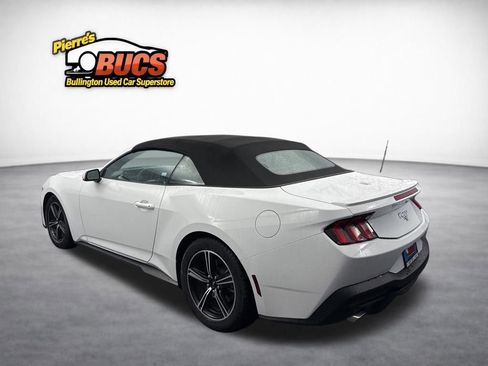 Used 2025 Ford Mustang Premium RWD image 3