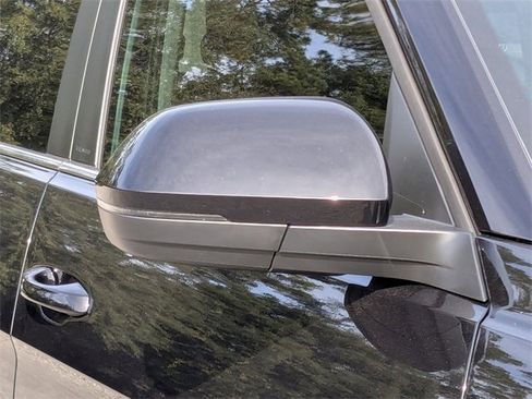 New 2026 Volkswagen Atlas SE image 10