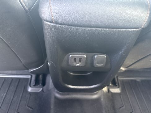 Used 2022 GMC Canyon AT4 w/ Trailering Package AWD/4WD image 14
