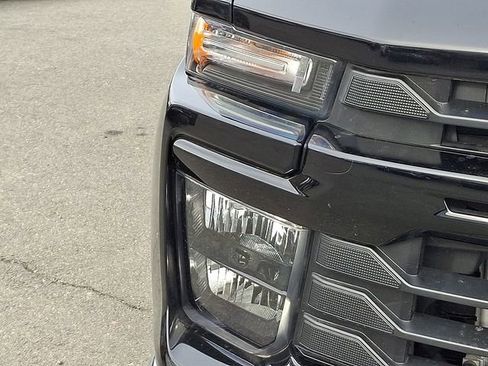 Used 2024 Chevrolet Silverado 3500 W/T image 9