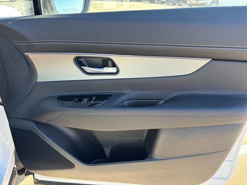 Used 2025 Nissan Murano SL image 18